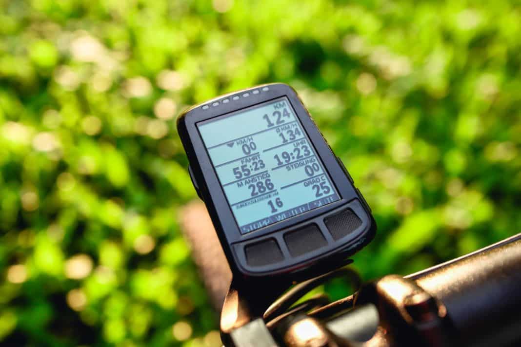 2 fahrräder elemnt bolt