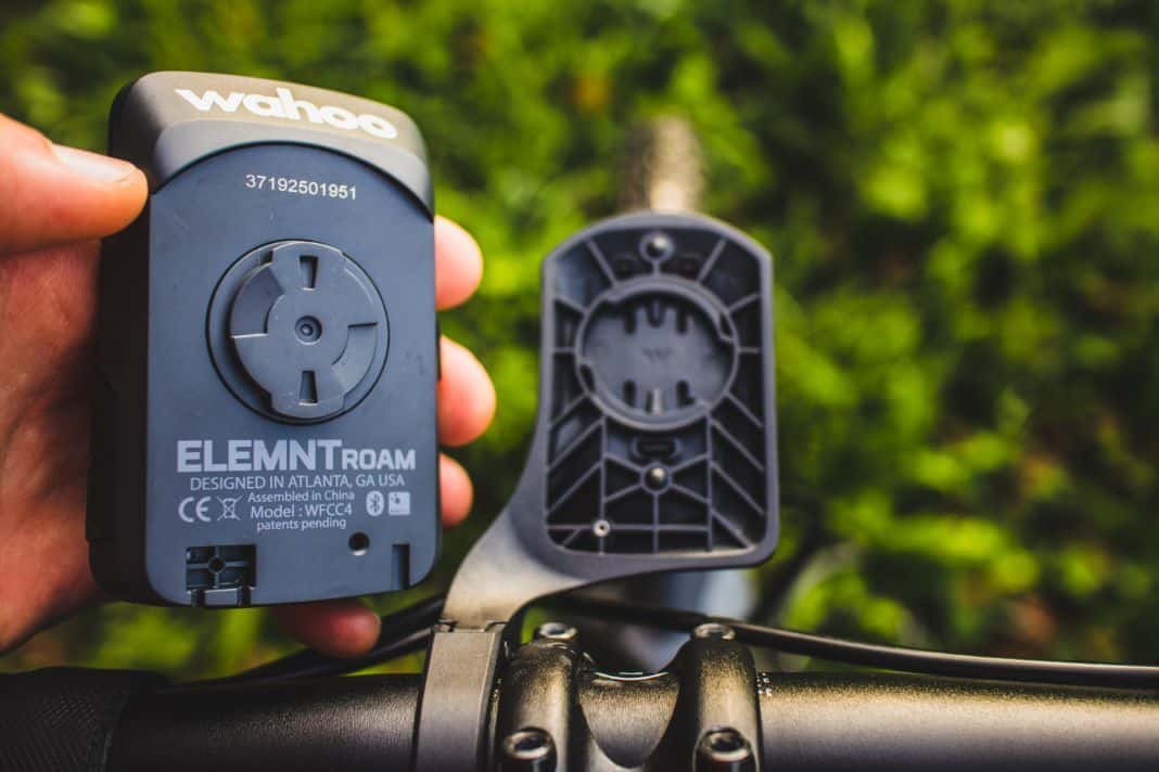Wahoo ELEMNT ROAM Review & Experience - Top GPS Bike Computer