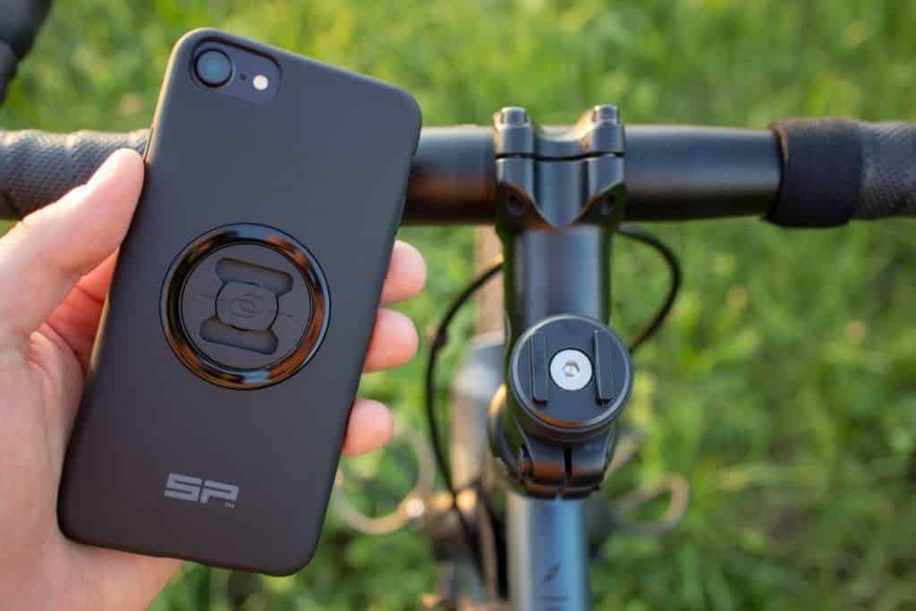 SP Connect mobile phone holder in test - experiences with the versatile  mobile phone holder for handlebar, stem and Ahead headset - Der  Fahrradtour- und Bikepacking-Blog