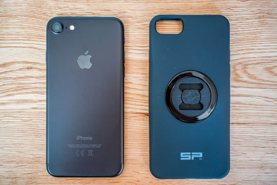 SP Connect mobile phone holder in test - experiences with the versatile ...
