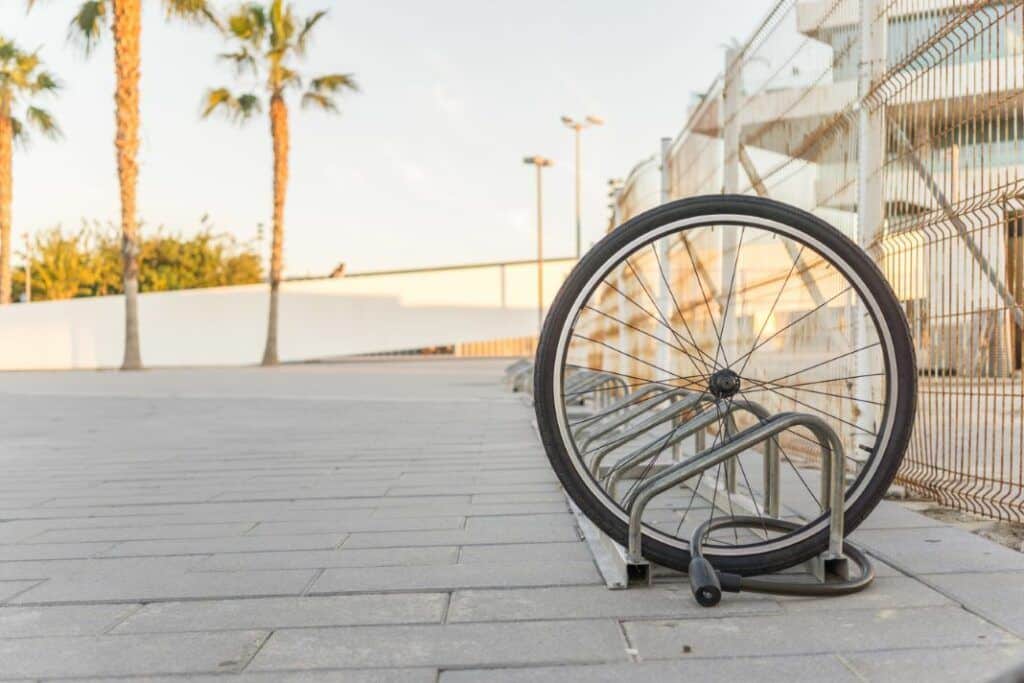 Bicycle lock test security bicycle front wheel connected