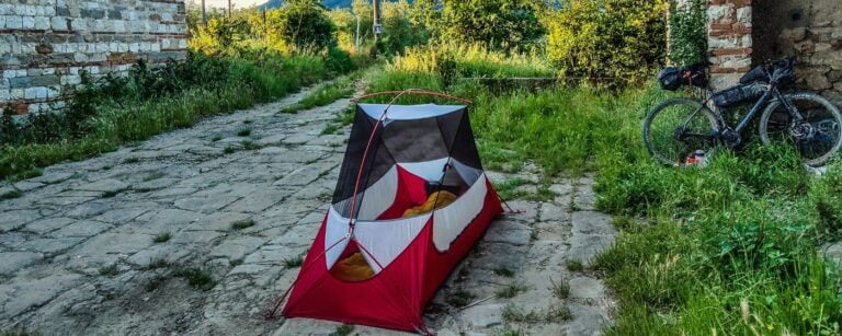 Bikepacking Zelt beim Tuscany Trail Title