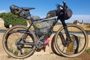 Apidura Expedition Series Bikepacking Taschen Test: Abenteuer immer und überall!