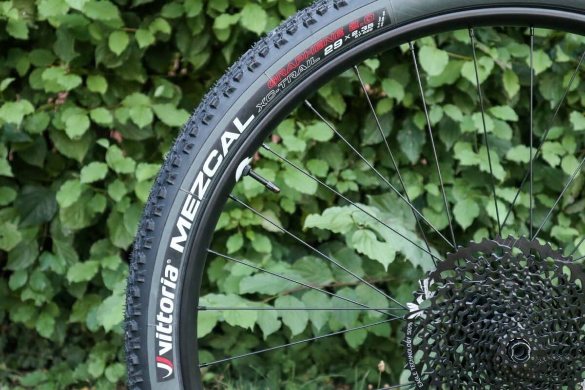 Vittoria Mezcal Race XC G2.0 Reifen 29 X 2.4 Zoll – Tan/Black, Schlauchlos, Für Cross-Country Mountainbiking